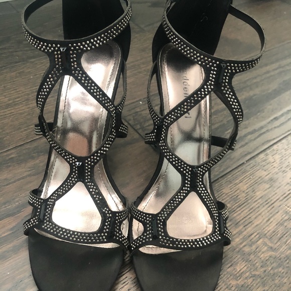 Madden Girl Heels - Picture 2 of 10